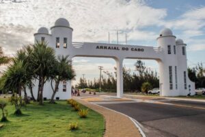 Leia mais sobre o artigo Continuando a desordem, Arraial do Cabo faz evento no Feriadão sem Secretário de Segurança Pública