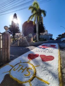 Leia mais sobre o artigo Arraial do Cabo contou com mais de 90 tapetes de sal no Corpus Christi