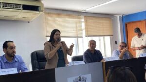 Leia mais sobre o artigo Educação de Cabo Frio vai para as mãos do ‘acordo político’ com nome de fora e preocupa profissionais da rede e cabo-frienses 