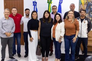 Leia mais sobre o artigo Miguel Alencar, Presidente da Câmara de Cabo Frio,  garante a obra de revitalização da Rua dos Biquínis junto a Prefeitura